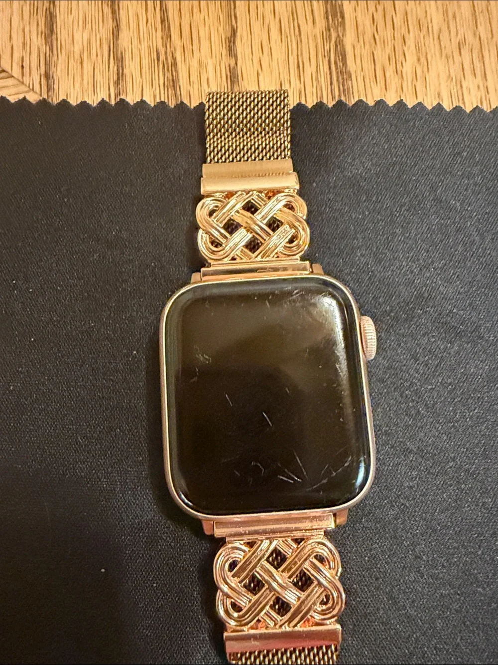 Apple series 5 40mm plus cellular in rose gold